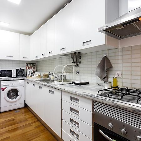 Misha'S Place At Bairro Alto! Лиссабон Экстерьер фото